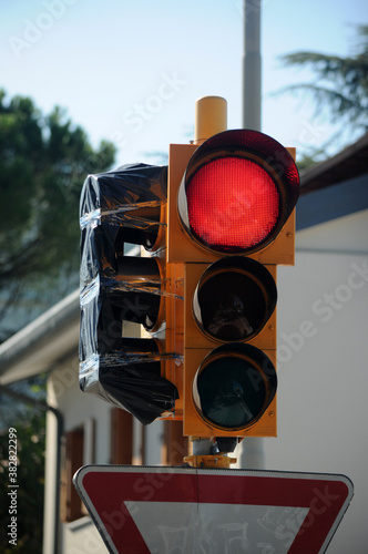 Semaforo rosso ft0209_0976 Traffic light Sygnalizacja świetlna