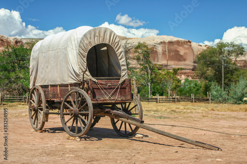 covered wagon