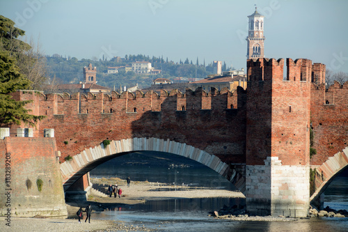 Verona is one of the most romantic cities in Italy. The walls of the Castelvecchio museum are wonderful. In the past it was a castle built by the Gonzaga family that dominated Verona