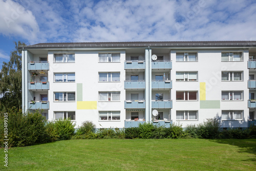 Wohngebäude, monotones Mehrfamilienhaus, Bremen, Deutschland, Europa