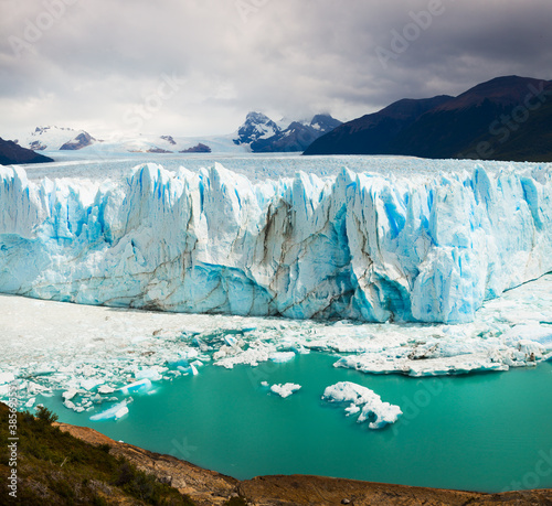 Glacier Perito Moreno (Glaciar Perito Moreno) on sunny summer day. Patagonia, Argentina, Andes
