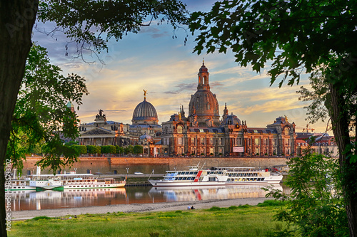 Dresden Sachsen Frauenkirche Elbe Sachsen Brühlsche Terrasse Sonnenuntergang