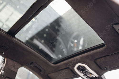 Panoramic glass sunroof in the car