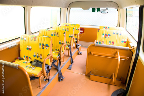 幼稚園の送迎バス