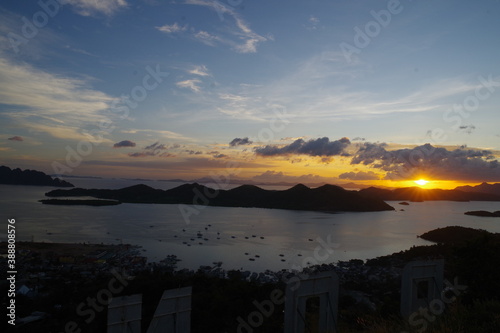 フィリピン コロン島の夕暮れ