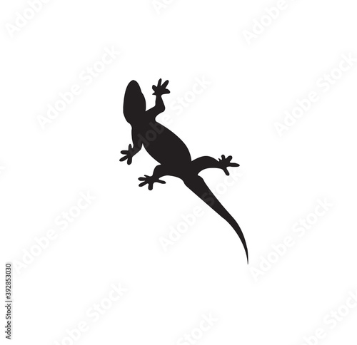 Black flat icon of gecko on white background