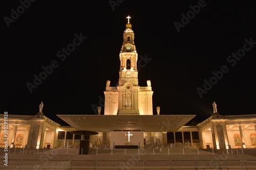 Sanktuarium Matki Bożej Fatimskiej w Portugalii. Ośrodek pielgrzymkowy w miejscu objawień Matki Bożej