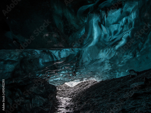 Ice Cave in Breiðármerkurjökull glacier, part of Vatnajökull glacier. Southeast Iceland.