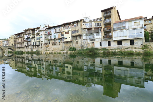 Río Matarrana a su paso por Valderrobre, La Matarraña (Teruel) 