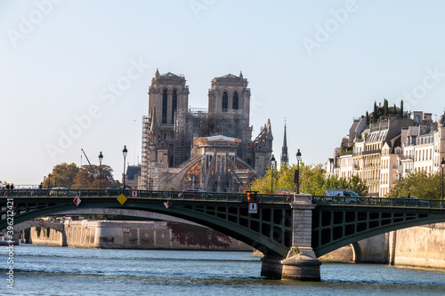 Notre Dame Cathedral undergoing reconstruction work after its fire occurred on April 15, 2019 in Paris, Francia.