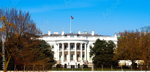 The White House in Autumn ready for Christmas. Picture taken the day of Thanksgiving