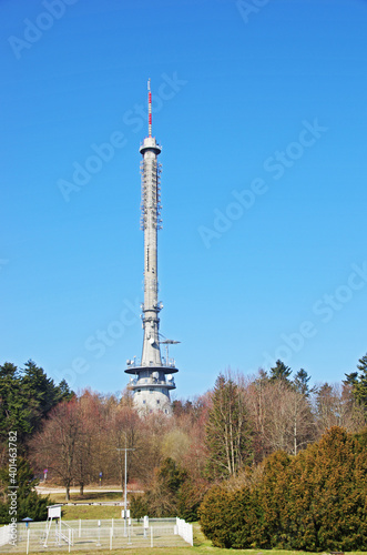 Nadajnik odbiornik radiowy na Świętym Krzyżu