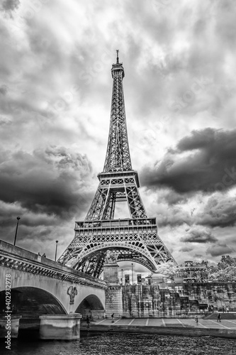 Tour Eiffel en noir et blanc, Paris, France