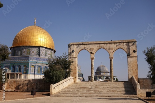 Golden mosque Jerusalem
