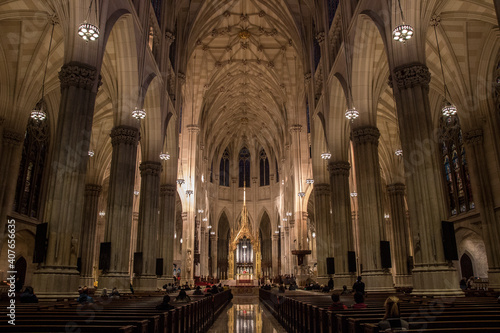 Intérieur de la cathédrale Saint-Patrick, New-York City.