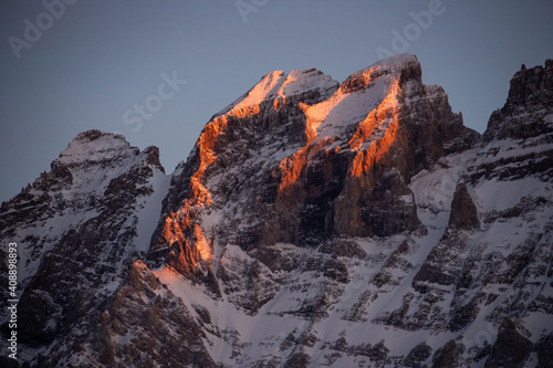 Sonnenuntergang an der Nordseite der Chablais Alps