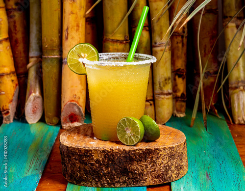 Sugarcane juice, guarapo de caña