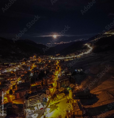 Aprica moon