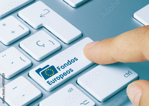 Fondos Europeos - Inscripción en la tecla azul del teclado.
