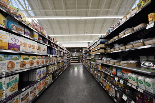 Natural aisle in a small food co-op