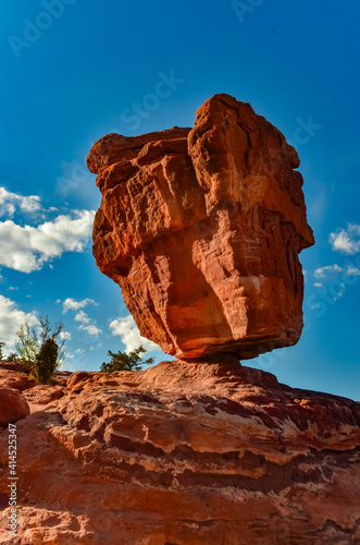 The Balanced Rock, Leaning Rock. The Garden of the Gods, Colorado, US