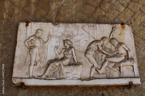 Herculanum, bas-relief