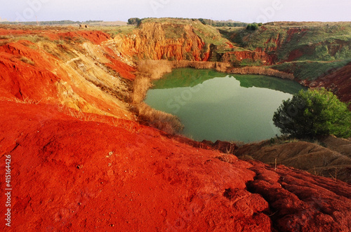 bauxite, cave bauxite, marte, alieno, paesaggio, acqua, otranto, salento, lago, natura, lecce, cielo, fiume, montagna, autunnale, azzurro, foresta, autunno, viaggiare, nube, pozze, bella, estate, verd