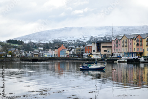 Bantry, West Cork, Ireland. 24rd Jan, 2021. Overnight snow leading to dangerous road conditions around the country. Status yellow warning remains in place for all counties until noon. 