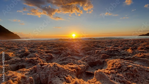 Foto tirada do nascer do sol prainha branca Guaruja - 