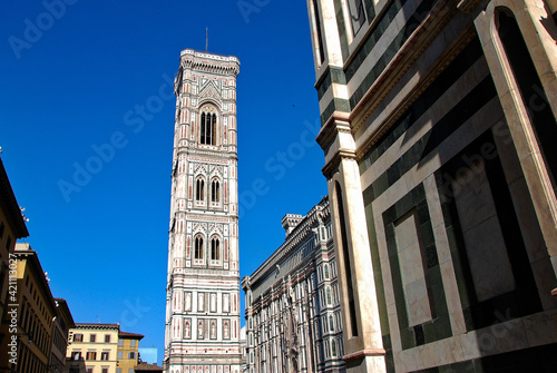 Il campanile di Giotto a Firenze, in Italia.