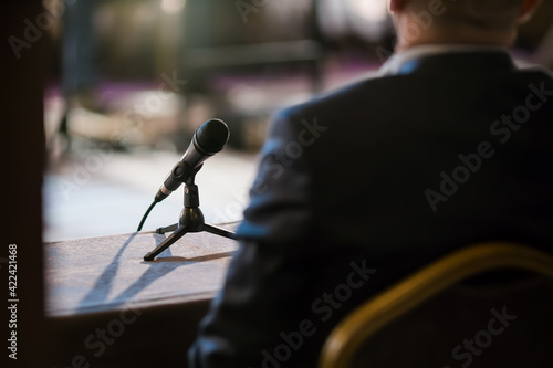 witness giving statement during hearing