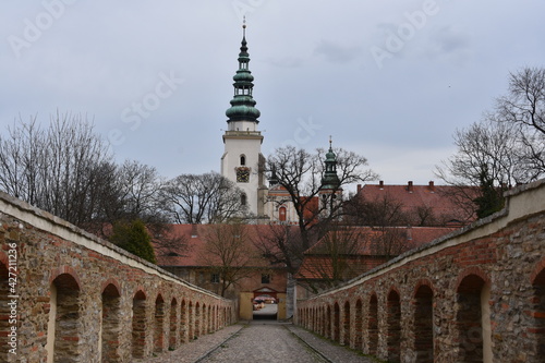 Zespół klasztorny opactwa cysterskiego w Henrykowie. Miejsce powstania Księgi Henrykowskiej w której zapisano pierwsze zdanie w języku polskim