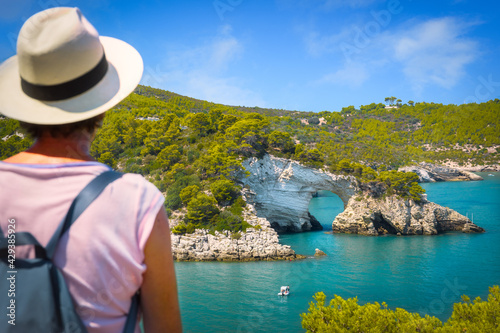 Arco di San Felice near Vieste, Gargano Peninsula, Puglia, Italy