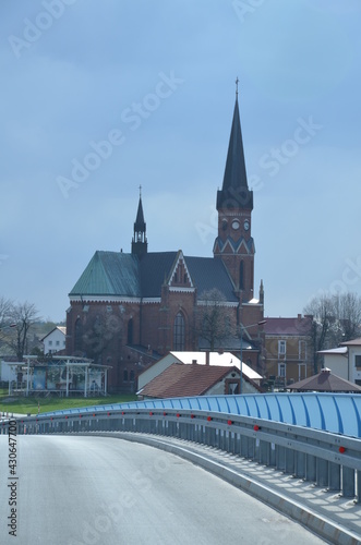 Kościół w Stalowej Woli , Stalowa Wola Kościół ,Stalowa Wola , Stalówka , Stalowa Wola ,krajobraz, niebo, pola, gras, charakter, hayfield, zieleń, countryside, chmura, blękit, kraj, rolnictwa, lato, o