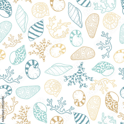 Cute hand drawn sea shells seamless pattern, summer background, great for textiles, banners, wallpapers - vector design