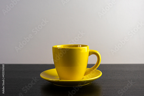 kolorowe zdjęcie kubka z kawą