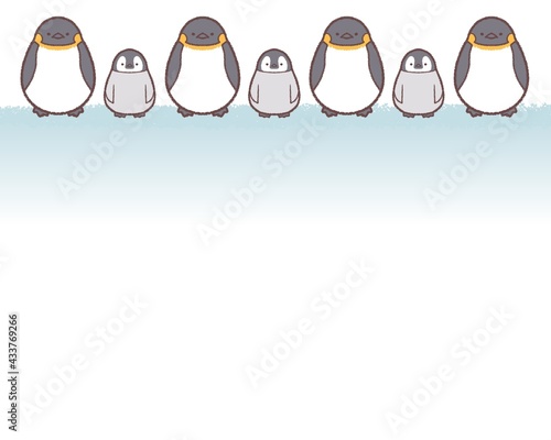 エンペラーペンギン親子交互の氷上フレーム