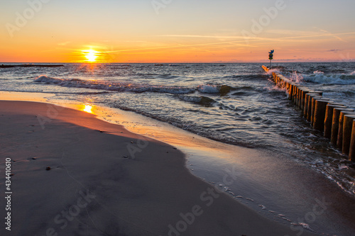 Zachód słońca Morze bałtyckie plaża Sunset Sea