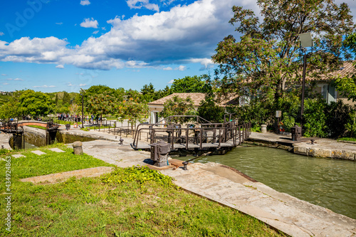 Les 9 Écluses de Fonseranes sur le Canal du Midi