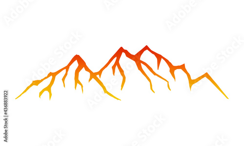 Cresta de montaña con muchos picos, estilo naranja. Concepto de atardecer