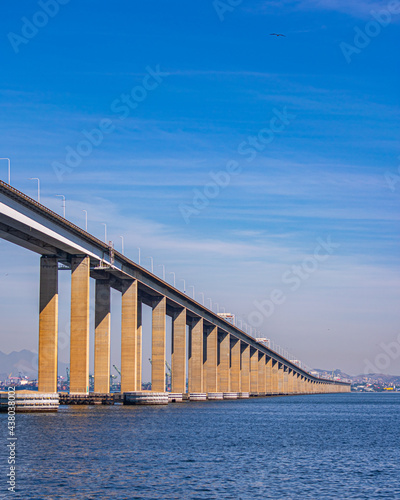 Presidente Costa e Silva Bridge, popularly known as Rio-Niterói Bridge, over Guanabara Bay, Brazil