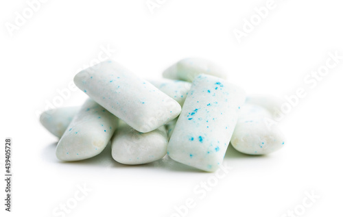 Mint chewing gum pads.