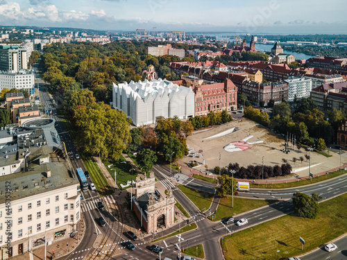 Szczecin z lotu ptaka - Plac Solidarności oraz filharmonia