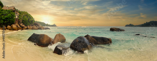 Seychelles au crépuscule.