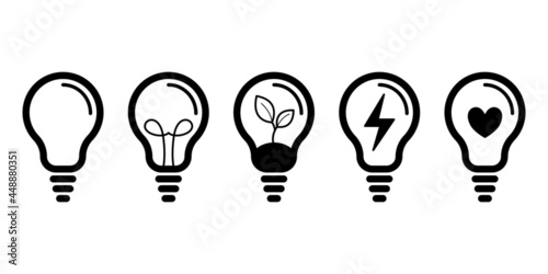 Żarówka - zestaw ikon do projektów. Kontury żarówek. Symbol idei, rozwiązania, pomysły, radzenia sobie z problemem. Koncept lampy, światła.