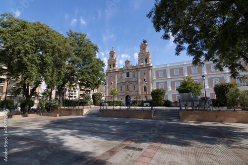 Declarada Monumento Histórico Artístico en 1970, la catedral de Nuestra Señora de la Merced es uno de los atractivos turísticos más significativos de Huelva capital, España