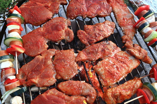 grill, grillowana kartkóweczka, szaszłyki, grilled pork neck and skewers