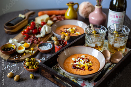 Spanischer Salmorejo - gekühlter Tomatendip - Tapas