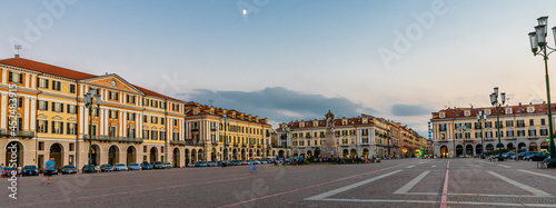 Le principali attrazioni turistiche di Cuneo: il viadotto Soleri, Via Roma e la monumentale Piazza Galiberti