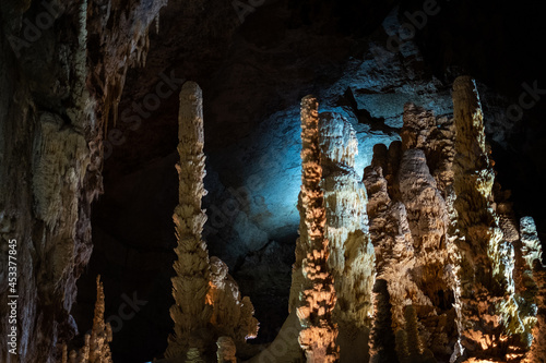 Caves of stalagmites and stalactites